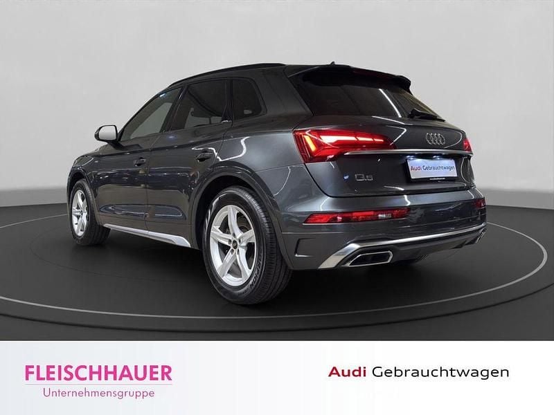 Gebraucht Audi Q5 Ambiente 163 PS (119 kW) 2022 Daytonagrau perleffekt SUV