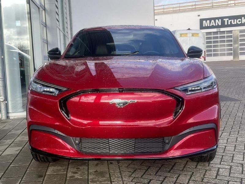 Używany Ford Mustang Mach-E 258 kW (351 KM) 2024 Czerwony SUV