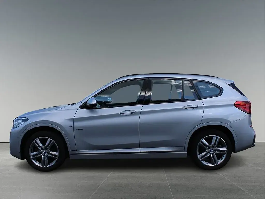 Gebraucht BMW X1 M Sport 150 PS (110 kW) 2017 Glaciersilber SUV