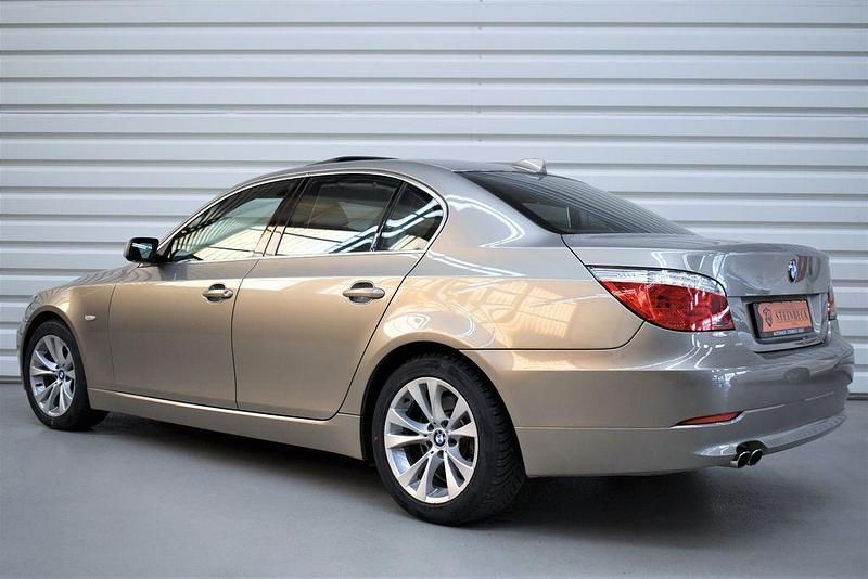 Gebraucht BMW 523 Exclusive 190 PS (139 kW) 2008 Braun Limousine