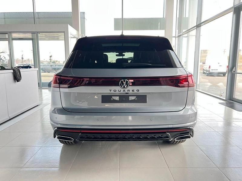 Neu VW Touareg R-line 286 PS (210 kW) 2026 Silber SUV