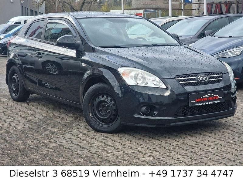Gebraucht Kia Ceed LX 90 PS (66 kW) 2009 Schwarz Kleinwagen