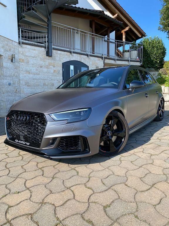 Schwarz Gebraucht 2019 Audi RS3 Sportback Sport Kleinwagen | 39.990 € (Superpreis) - Bild 1/4
