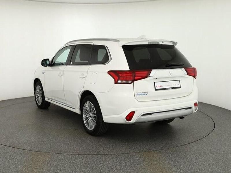 Gebraucht Mitsubishi Outlander P-HEV 224 PS (164 kW) 2020 Weiß SUV