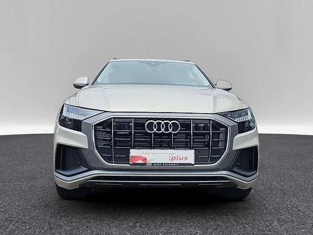 Używany Audi Q8 Ambiente 286 KM (210 kW) 2022 Beżowy SUV