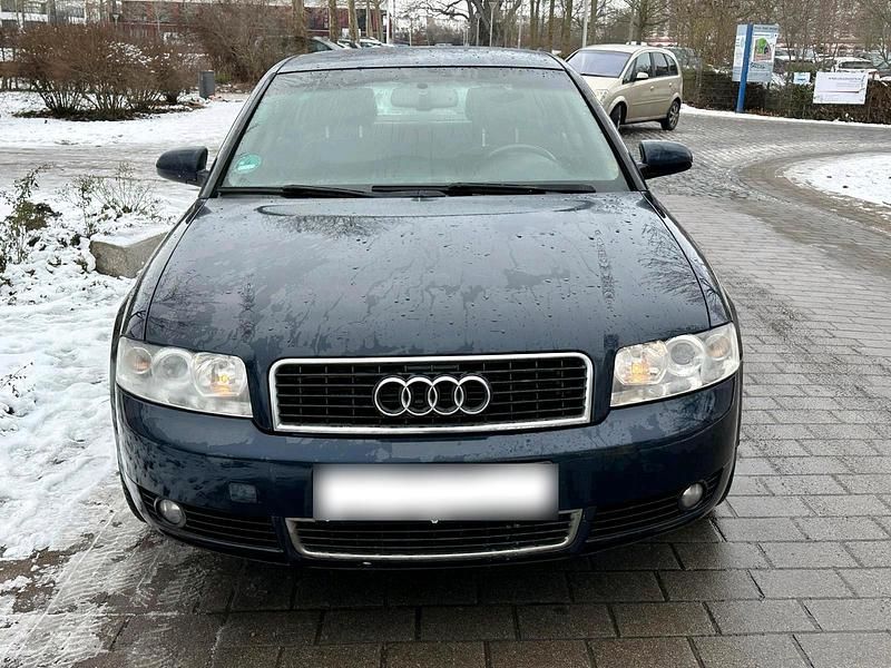 Gebraucht Audi A4 131 PS (96 kW) 2004 Blau Limousine