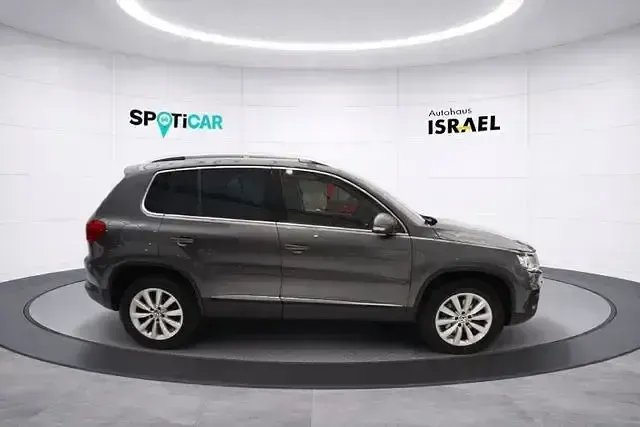 Gebraucht VW Tiguan Sportline 140 PS (102 kW) 2014 Grau SUV