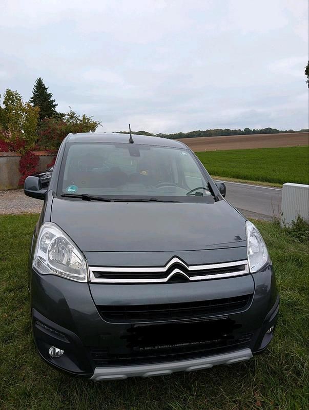 Grau Gebraucht 2018 Citroën Berlingo Kombi | 9.011 € (Fairer Preis) - Bild 1/4