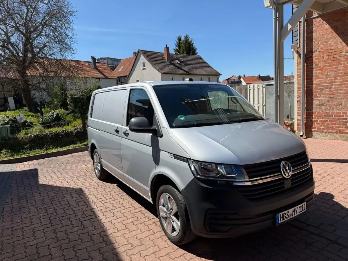 Używany VW Transporter 150 KM (110 kW) 2020 Srebrny Van