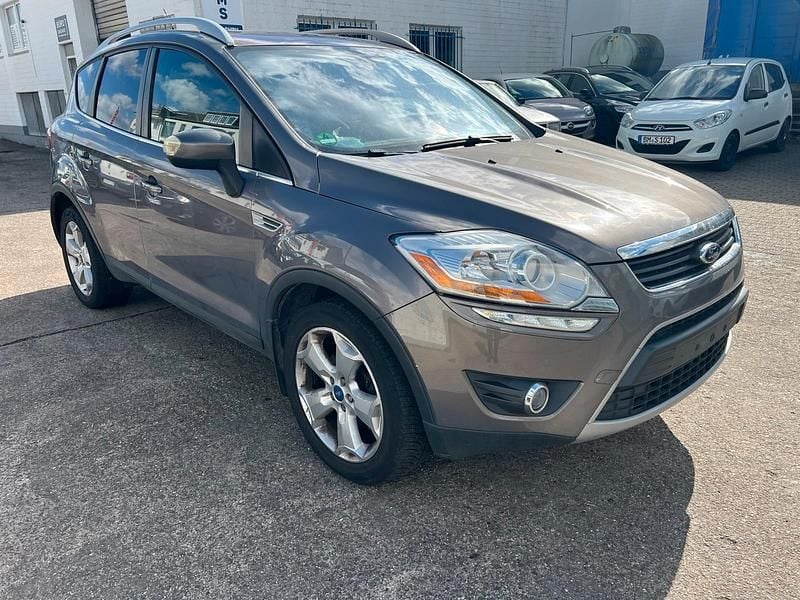 Gebraucht Ford Kuga 163 PS (119 kW) 2011 Braun SUV