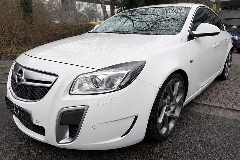 Gebraucht Opel Insignia OPC 325 PS (239 kW) 2011 Weiß Limousine