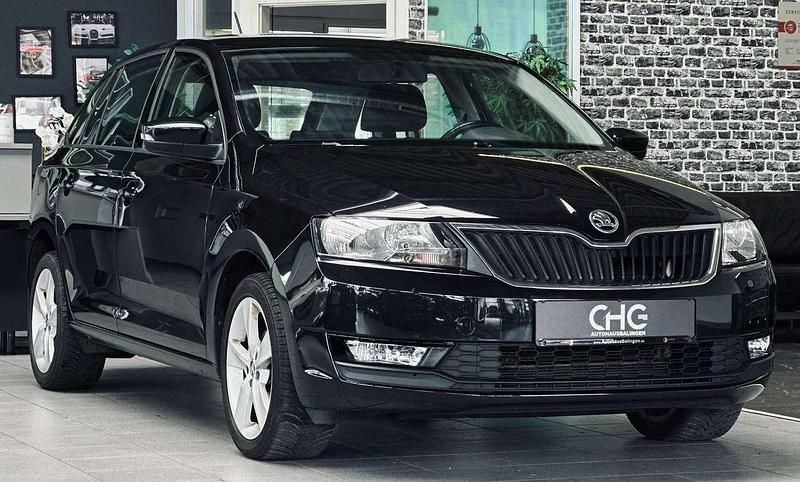 Schwarz Gebraucht 2018 Skoda Rapid Cool Edition Kombi | 9.990 € (Fairer Preis) - Bild 1/4