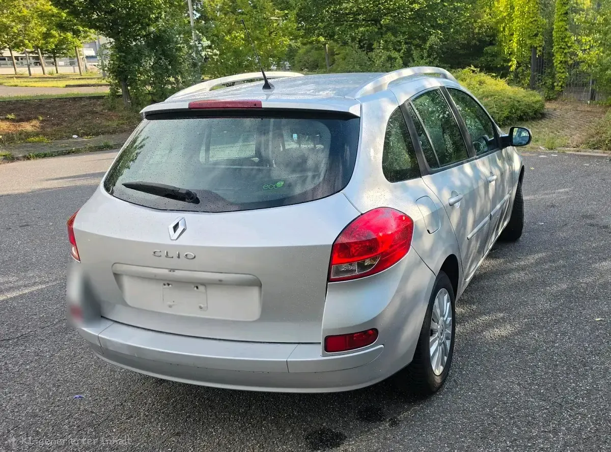 Gebraucht Renault Clio GrandTour 101 PS (74 kW) 2009 Silber Kombi