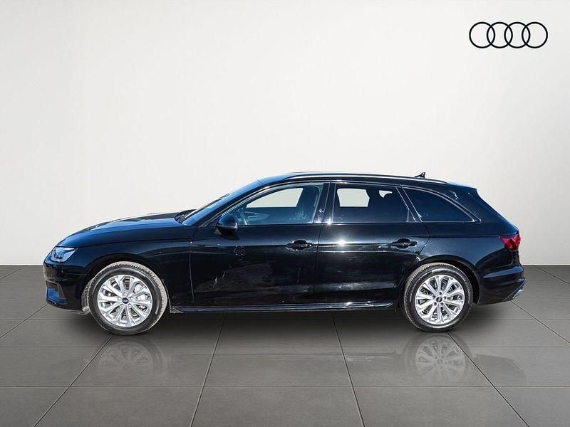 Gebraucht Audi A4 Advanced Plus 204 PS (150 kW) 2022 Mythosschwarz metallic Kombi