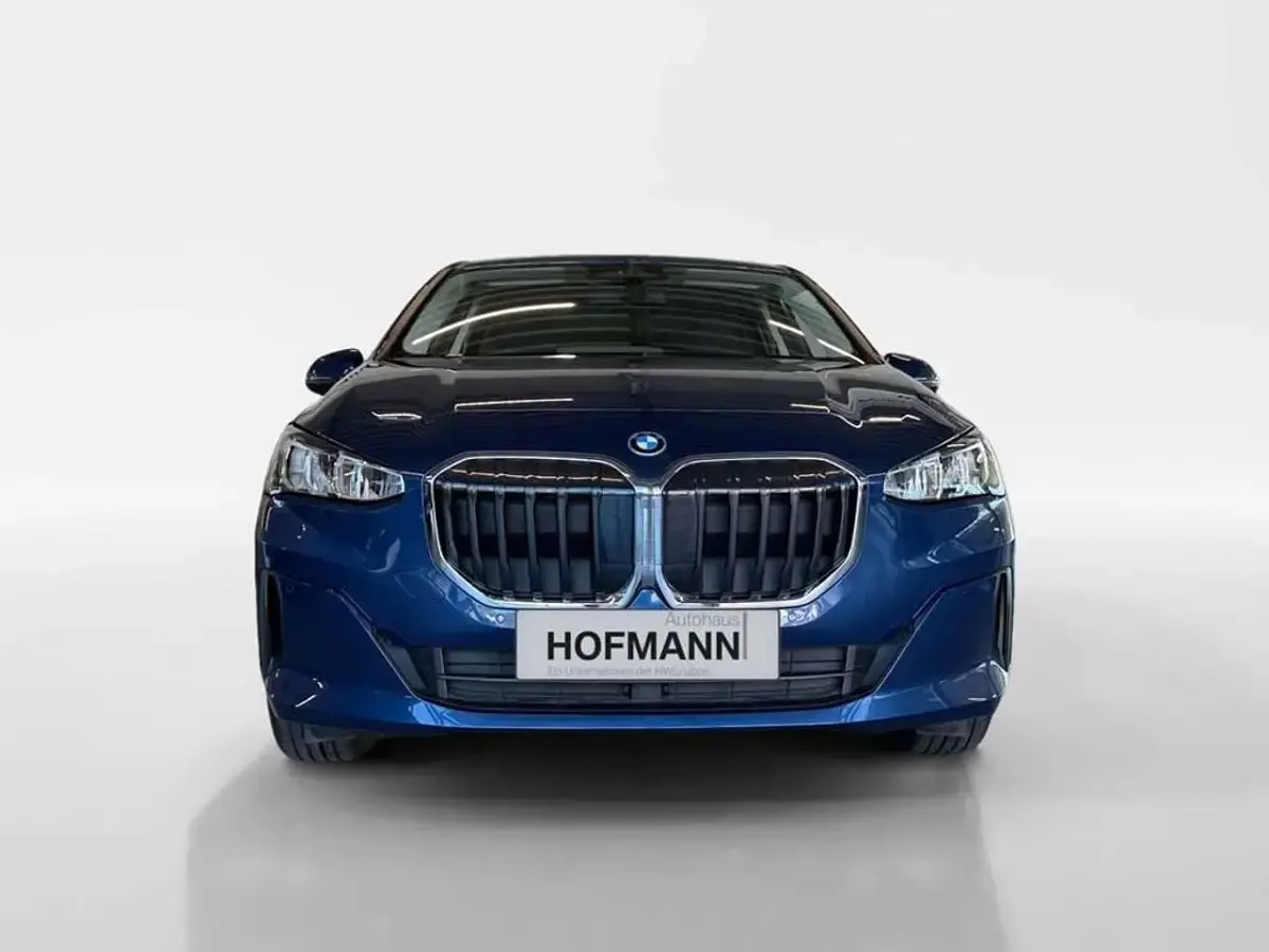 Gebraucht BMW 225 245 PS (180 kW) 2023 Phytonicblau metallic Van / Kleinbus