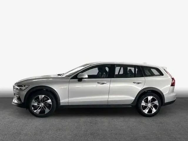 Gebraucht Volvo V60 CC 145 PS (106 kW) 2024 Kombi