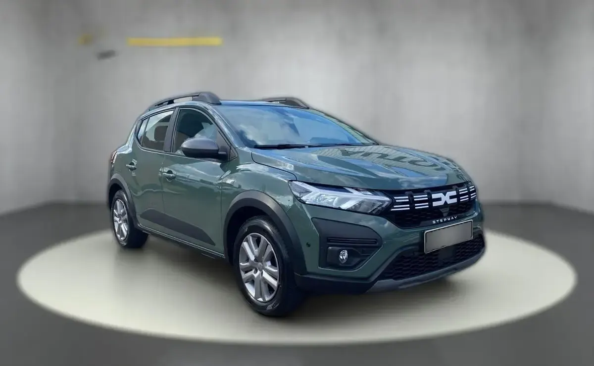 Gebraucht Dacia Sandero Expression 101 PS (74 kW) 2023 Grün