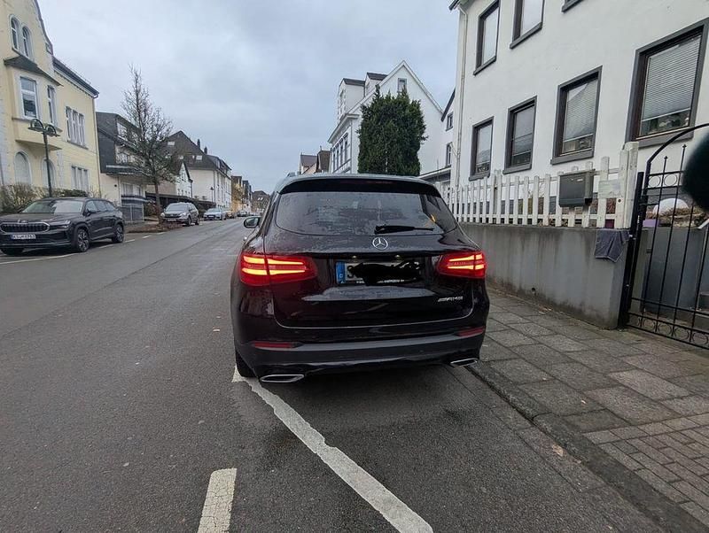 Gebraucht Mercedes GLC250 204 PS (150 kW) 2018 Schwarz SUV