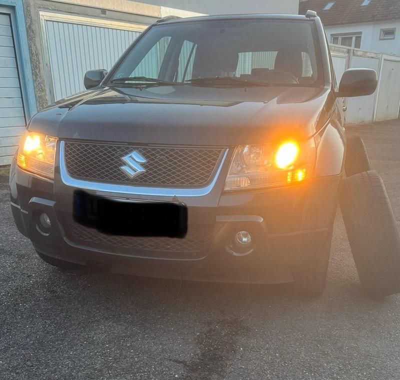 Schwarz Gebraucht 2007 Suzuki Grand Vitara SUV | 3.999 € (Fairer Preis) - Bild 1/4