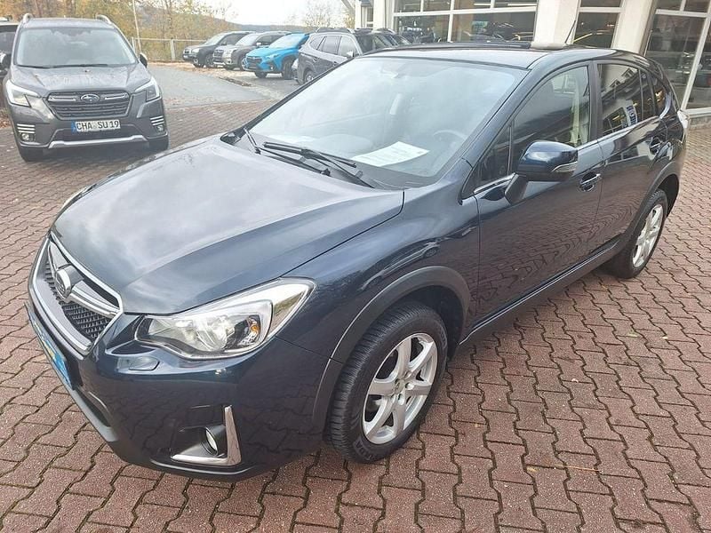 Gebraucht Subaru XV Comfort 147 PS (108 kW) 2016 Dark blue pearl m2y SUV