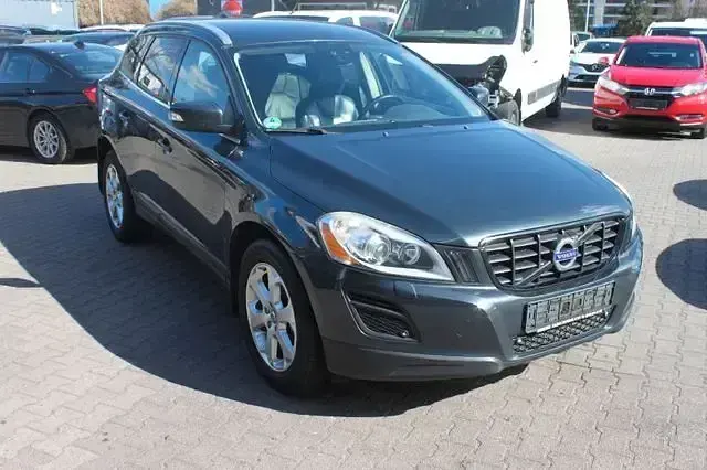 Occasion Volvo XC60 Summum 215 ch (158 kW) 2012 Gris SUV