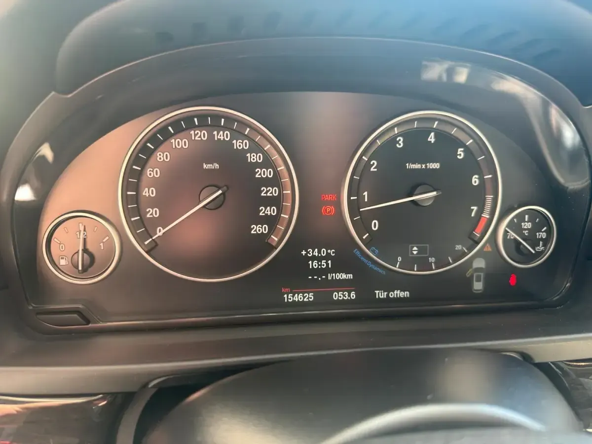 Gebraucht BMW 520 Luxury Line 184 PS (135 kW) 2011 Braun Kombi