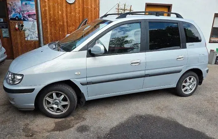 Occasion Hyundai Matrix 103 ch (75 kW) 2003 Gris Monospace
