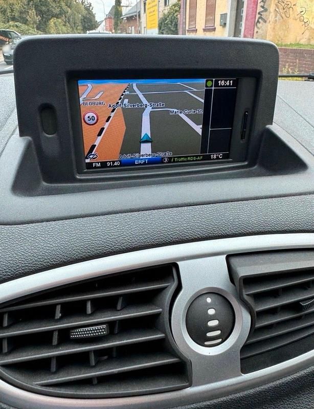 Gebraucht Renault Clio GrandTour 75 PS (55 kW) 2012 Grau Kombi