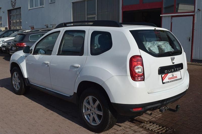 Gebraucht Dacia Duster Lauréate 105 PS (77 kW) 2010 Weiß SUV