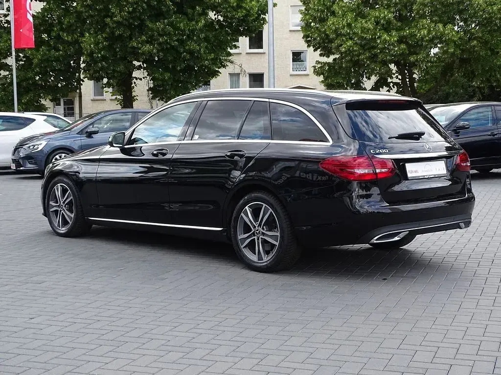 Gebraucht Mercedes C200 Avantgarde 197 PS (144 kW) 2019 Schwarz Kombi