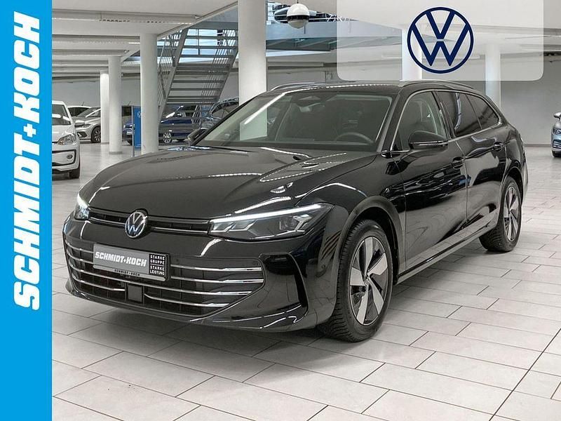 Grenadillschwarz Gebraucht 2025 VW Passat Business Limousine | 35.580 € (Fairer Preis) - Bild 1/4