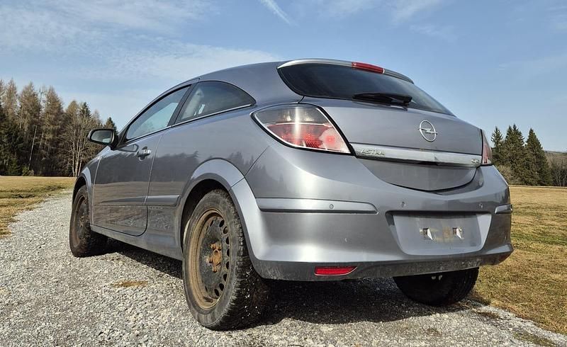 Gebraucht Opel Astra 125 PS (91 kW) 2005 Grau Coupé