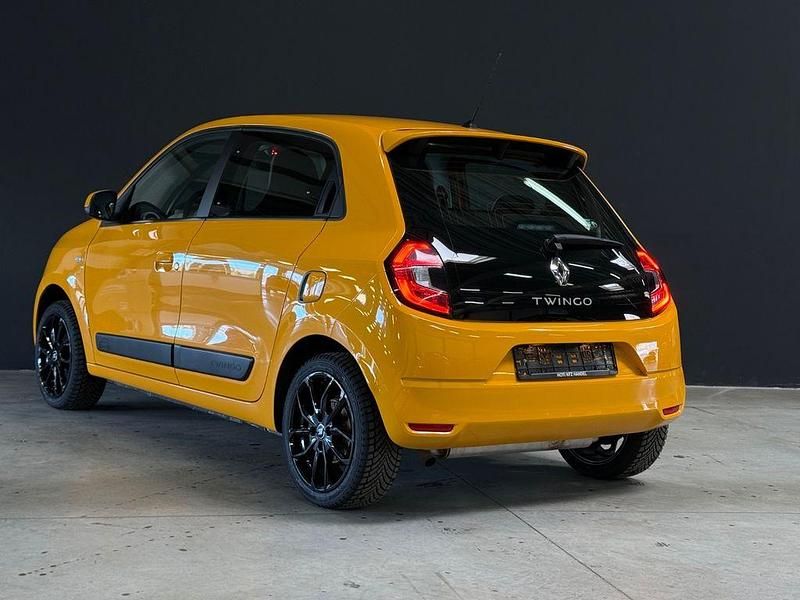 Gebraucht Renault Twingo LIMITED 92 PS (67 kW) 2019 Gelb Kleinwagen