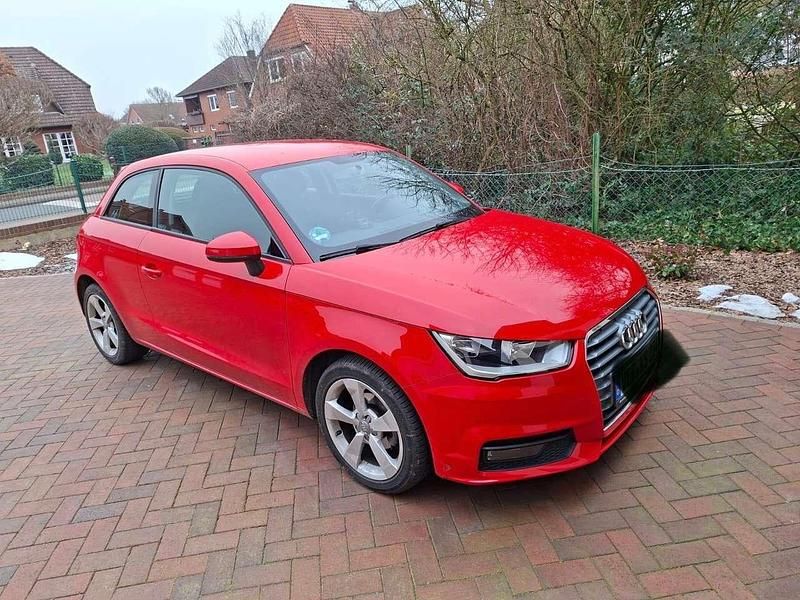 Gebraucht Audi A1 Sport 95 PS (69 kW) 2017 Rot Kleinwagen
