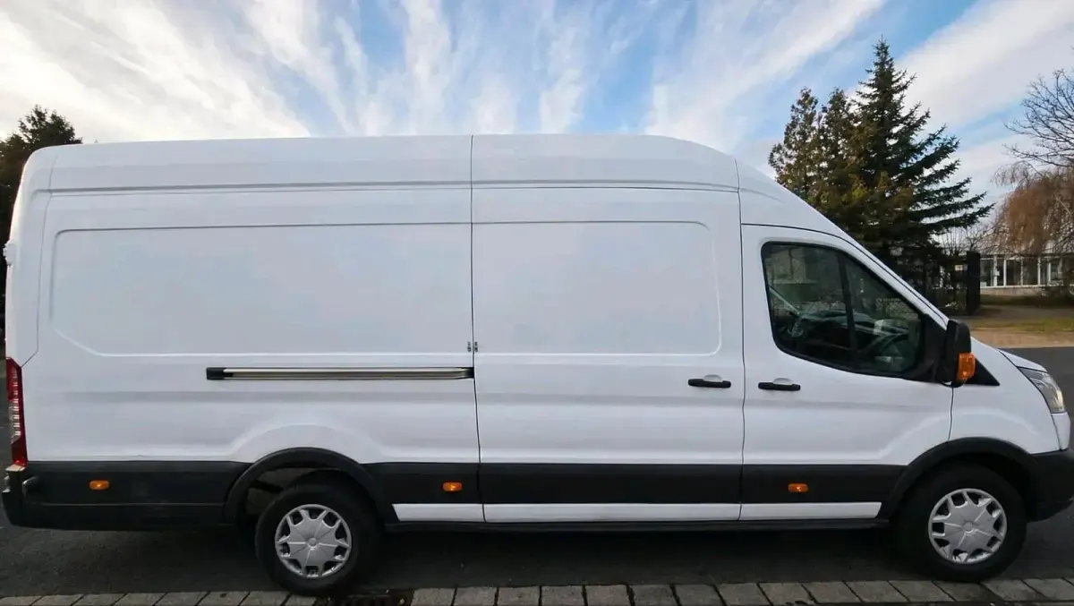 Gebraucht Ford Transit 116 PS (85 kW) 2017 Weiß Van