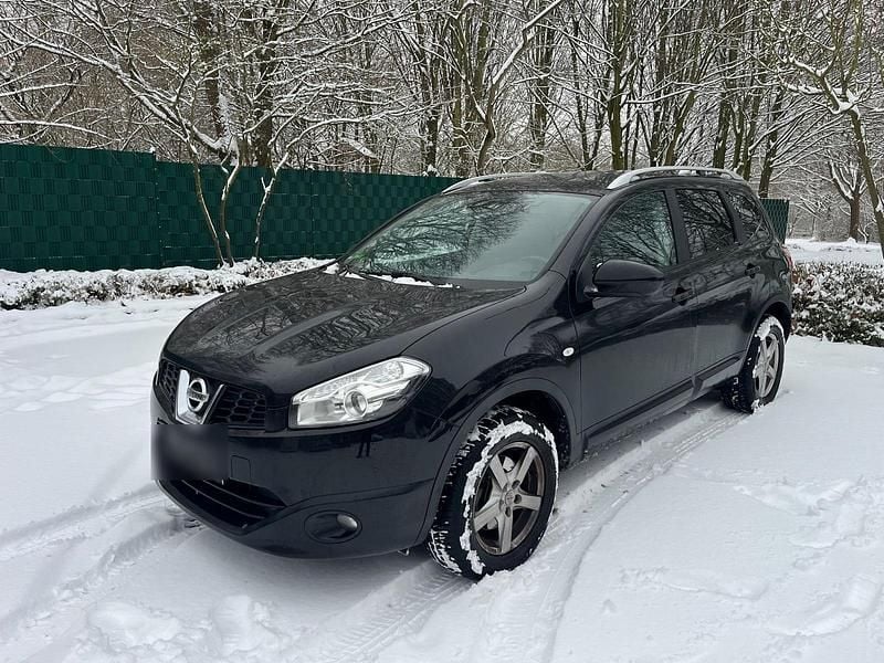 Schwarz Gebraucht 2011 Nissan Qashqai +2 SUV | 5.499 € (Superpreis) - Bild 1/4