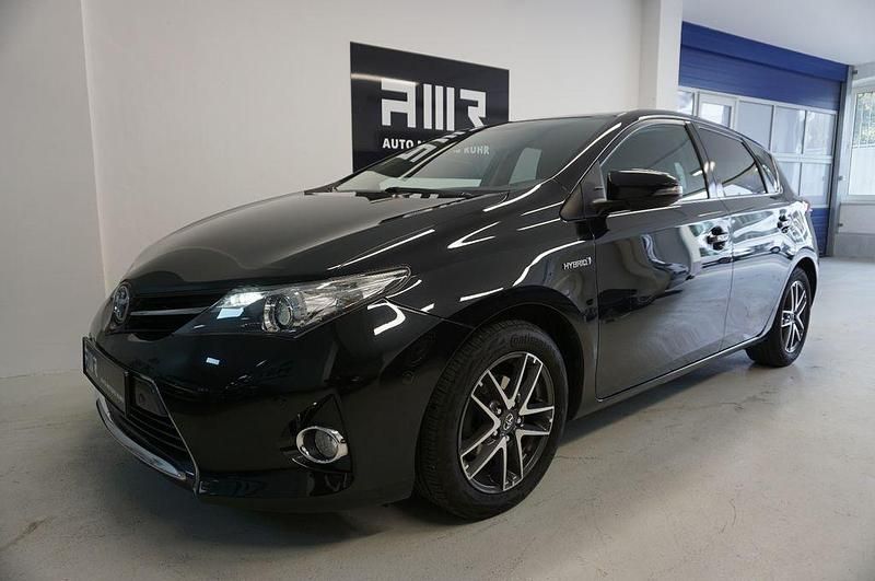 Schwarz Gebraucht 2015 Toyota Auris Hybrid Edition Limousine | 11.549 € (Fairer Preis) - Bild 1/4
