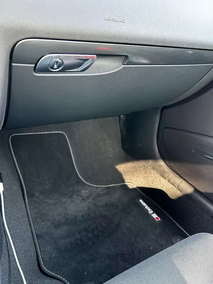 Gebraucht Audi TT 160 PS (117 kW) 2012 Weiß Coupé
