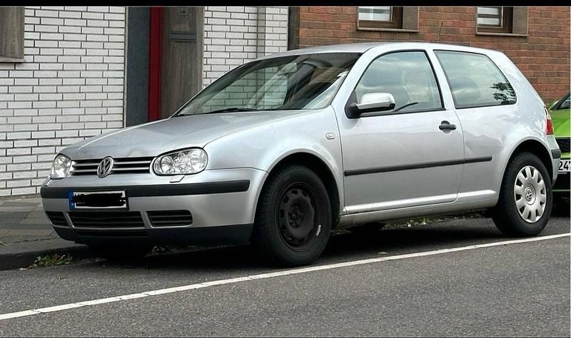 Gebraucht 2003 VW Golf IV Kleinwagen | 1.700 € (Fairer Preis) - Bild 1/4