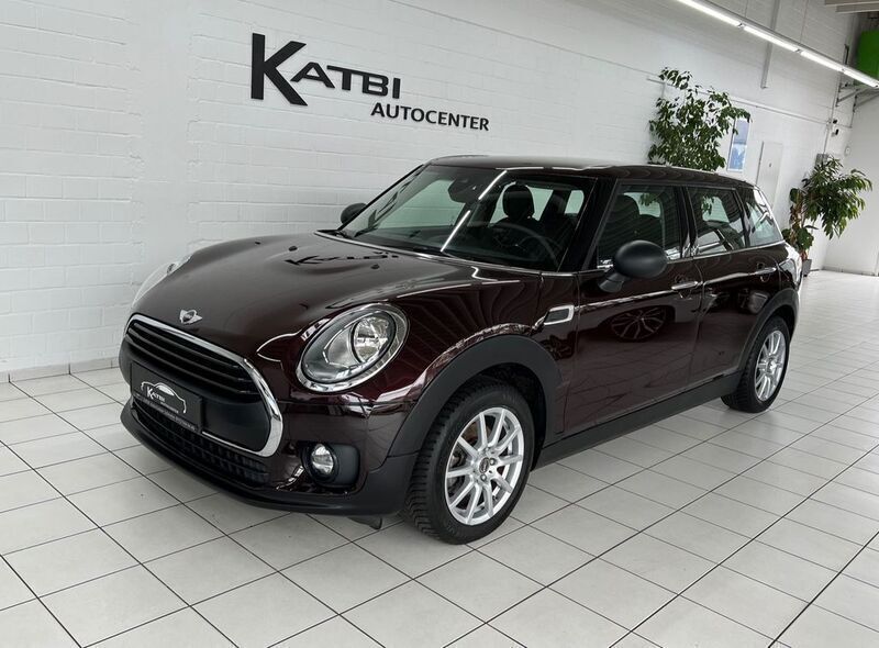 Pure burgundy metallic Gebraucht 2018 Mini One Clubman Kombi | 15.750 € (Guter Preis) - Bild 1/4