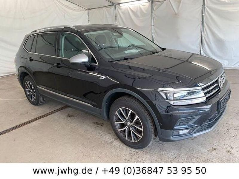 Gebraucht VW Tiguan Allspace 150 PS (110 kW) 2020 Deep black perleffekt (metallic) SUV
