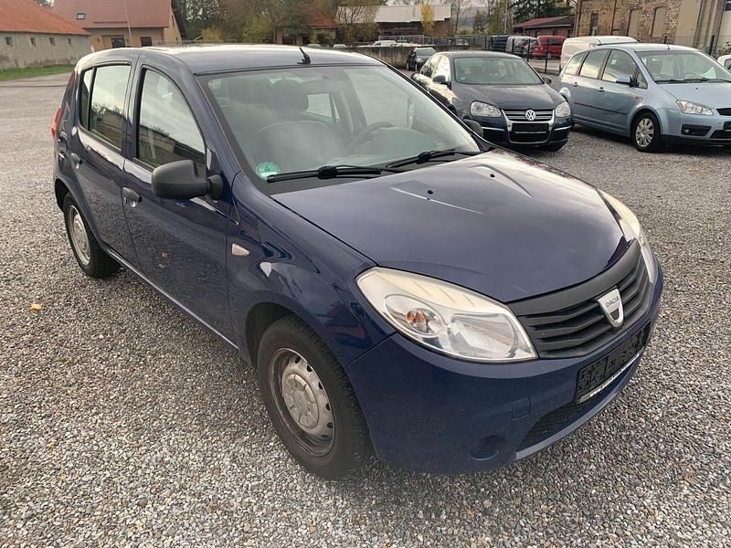Blau Gebraucht 2008 Dacia Sandero Basis Kleinwagen | 500 € (Superpreis) - Bild 1/4
