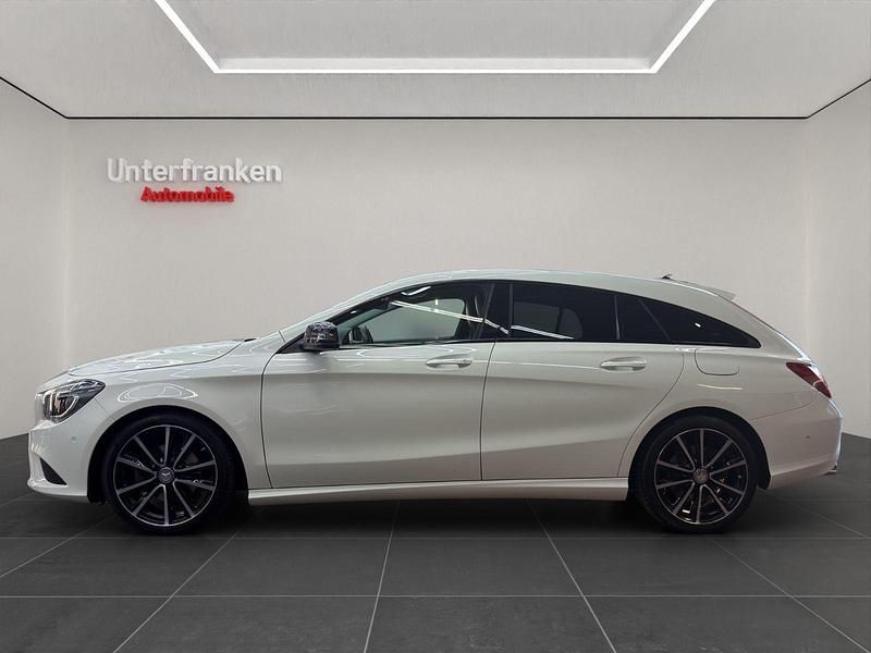 Gebraucht Mercedes CLA200 Night 156 PS (114 kW) 2016 Weiß Kombi