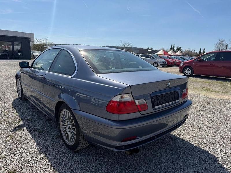 Second-hand BMW 325 Performance 192 CP (141 kW) 2001 Albastru Coupe