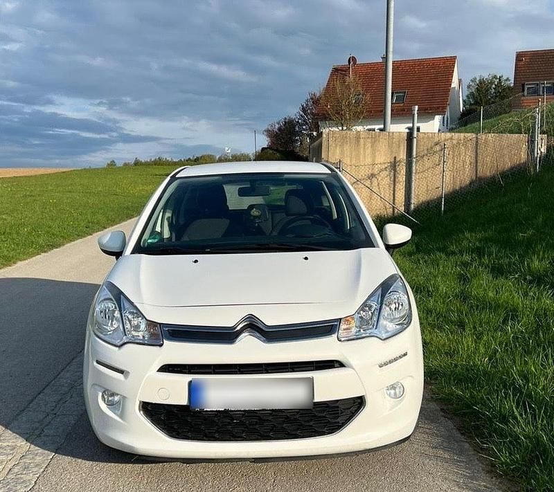 Second-hand Citroën C3 PureTech 68 CP (50 kW) 2015 Alb Hatchback