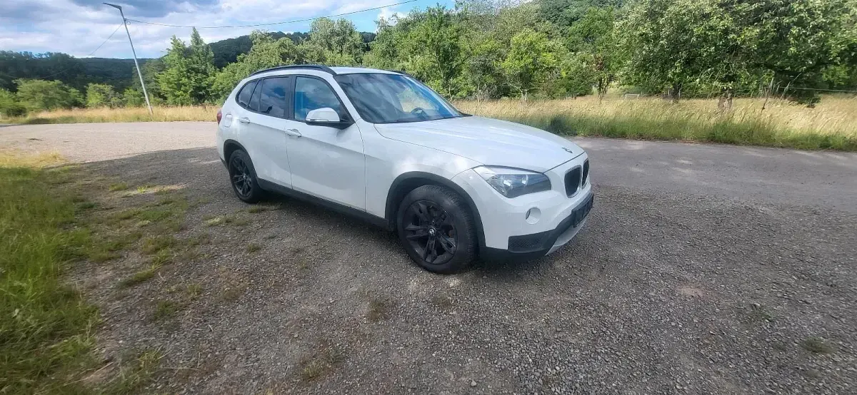 Gebraucht BMW X1 150 PS (110 kW) 2013 Weiß SUV