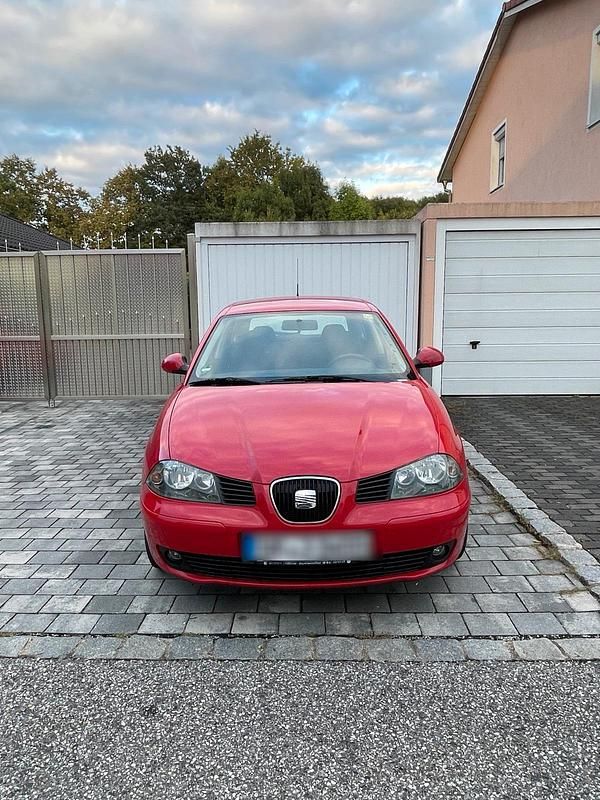 Rot Gebraucht 2005 Seat Ibiza Kleinwagen | 1.300 € (Fairer Preis) - Bild 1/4