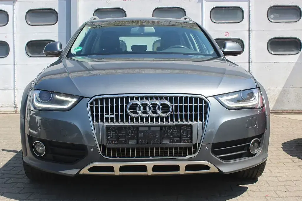 Gebraucht Audi A4 Allroad 177 PS (130 kW) 2014 Monsungrau metallic Kombi