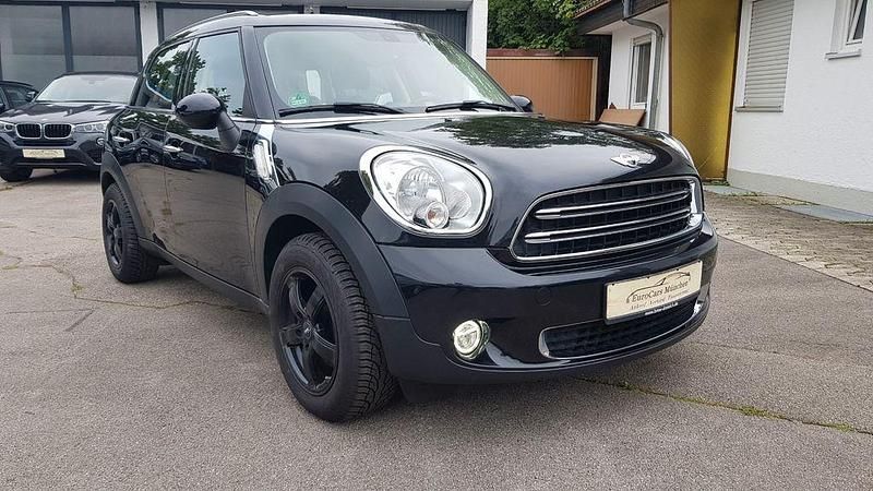 Schwarz Gebraucht 2015 Mini One Countryman SUV | 12.990 € (Etwas zu teuer) - Bild 1/4
