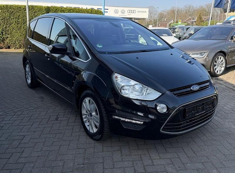 Gebraucht Ford S-MAX Titanium 140 PS (102 kW) 2014 Schwarz Van / Kleinbus